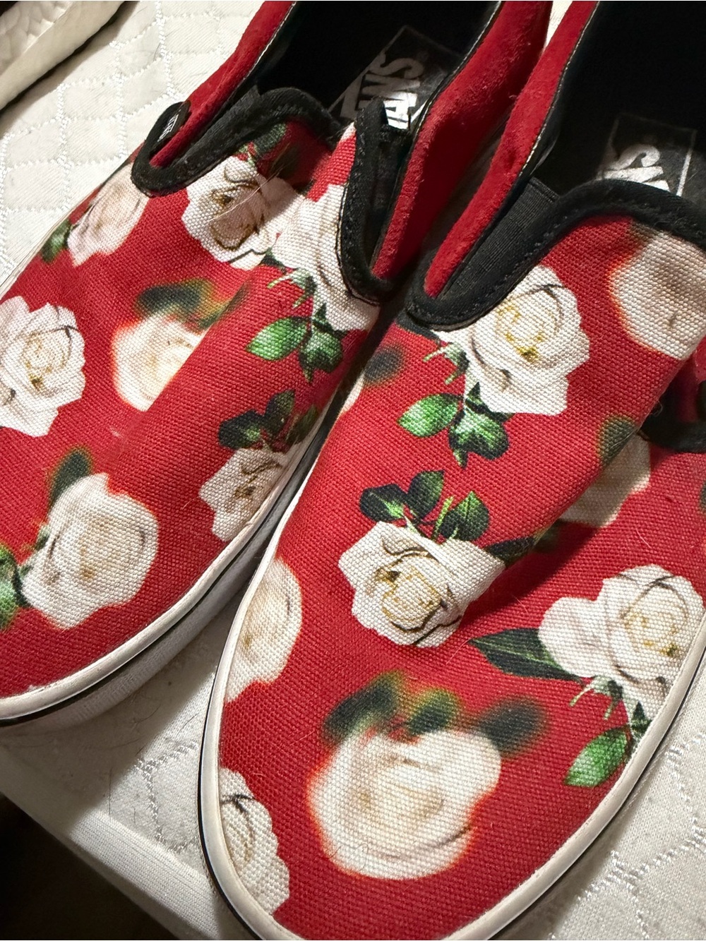 Vans Red Canvas Slip-On Sneakers with White Rose Print-RARE - Picture 2 of 4